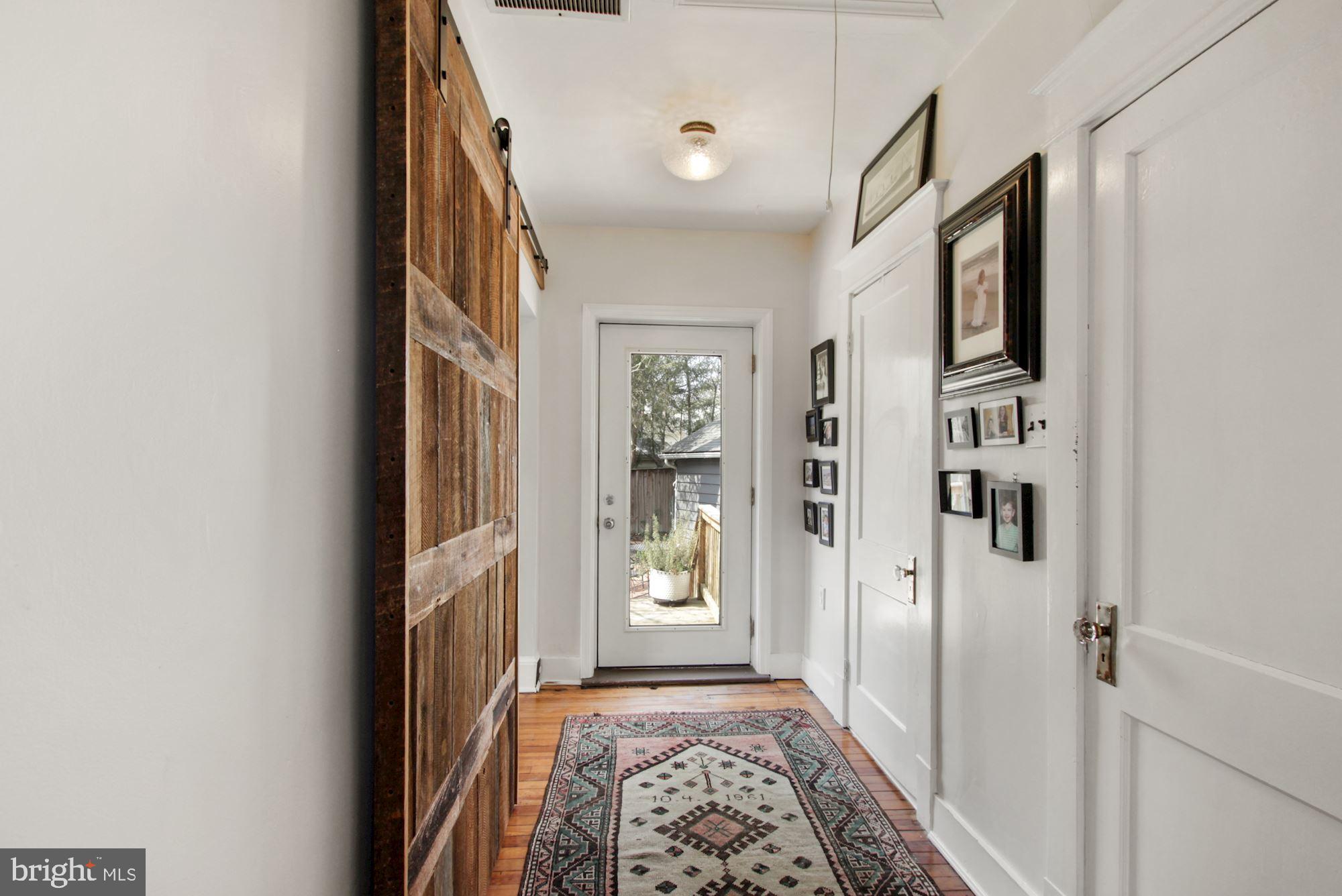307 Franklin Avenue Silver Spring, MD 20901 - Photo 5 of 42 Gallery Image 5