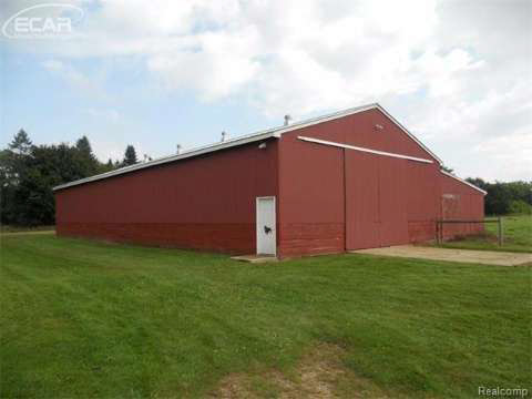 6611 Perryville Road Holly, MI 48442 - Photo 33 of 79 20444463-32.JPG