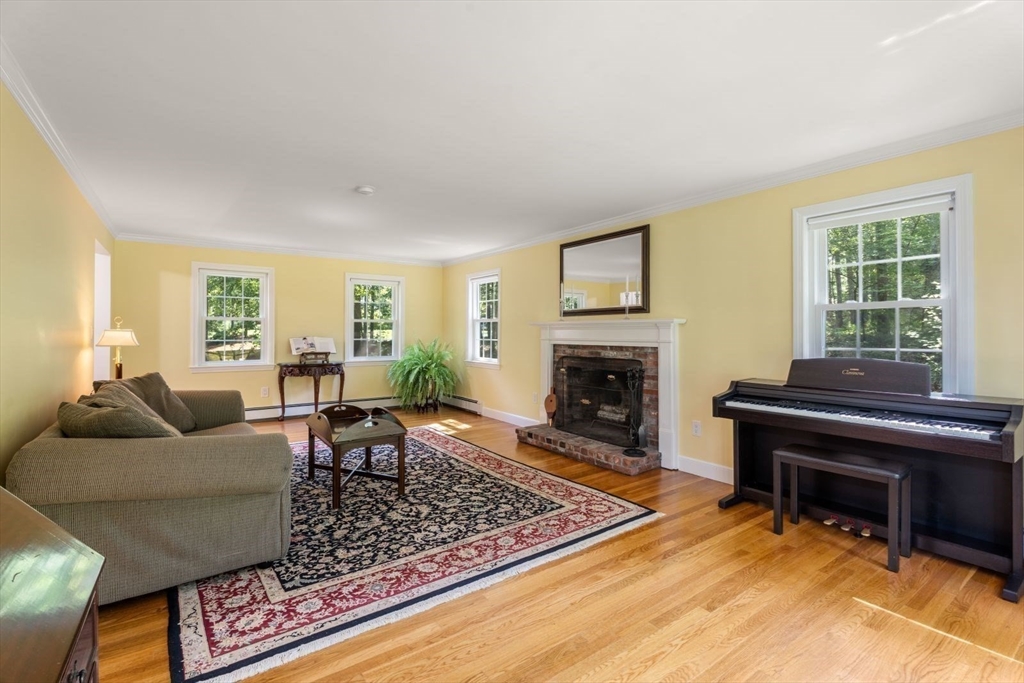 113 Newbridge Road Sudbury, MA 01776 - Photo 6 of 42