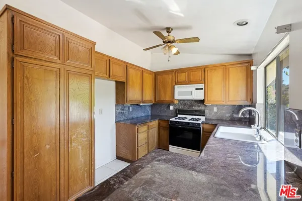 $815,000 | 4362 Milpas Street, Camarillo, CA 93012