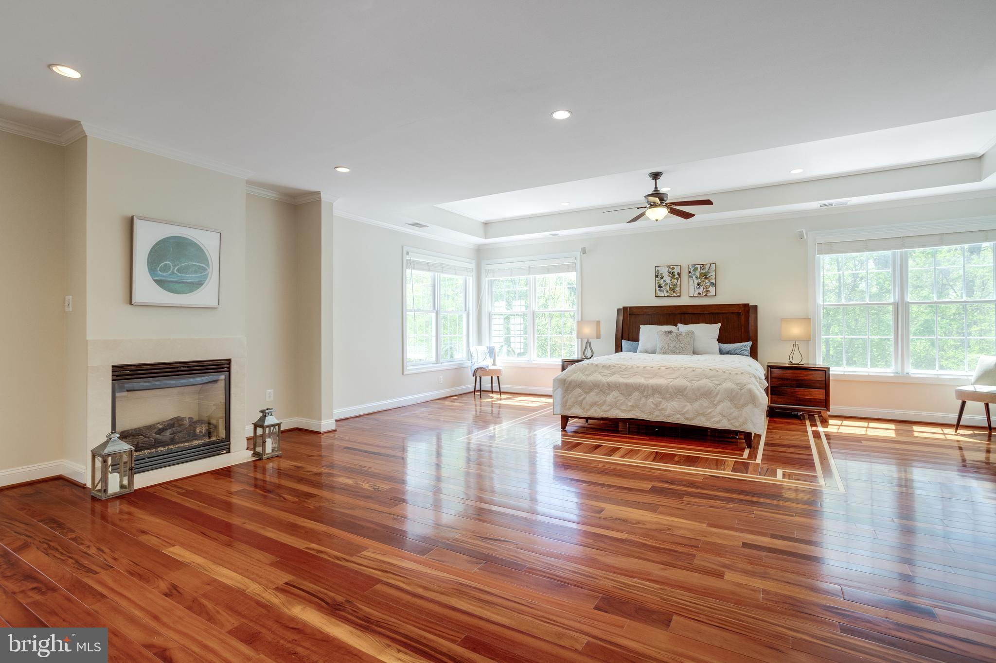 7111 Granberry Way Springfield, VA 22151 - Photo 34 of 84 Spectacular master suite - huge space & fireplace!