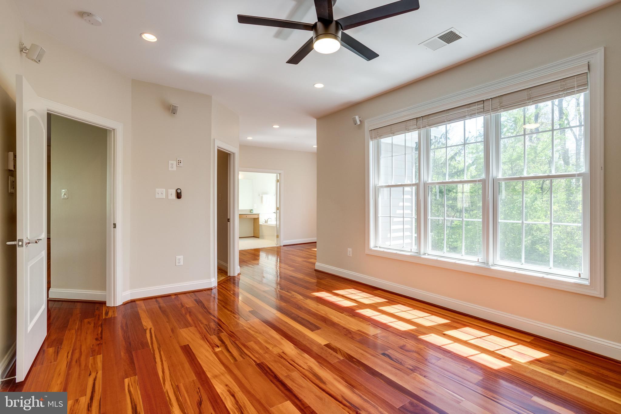 7111 Granberry Way Springfield, VA 22151 - Photo 52 of 84 ...tons of natural light and...