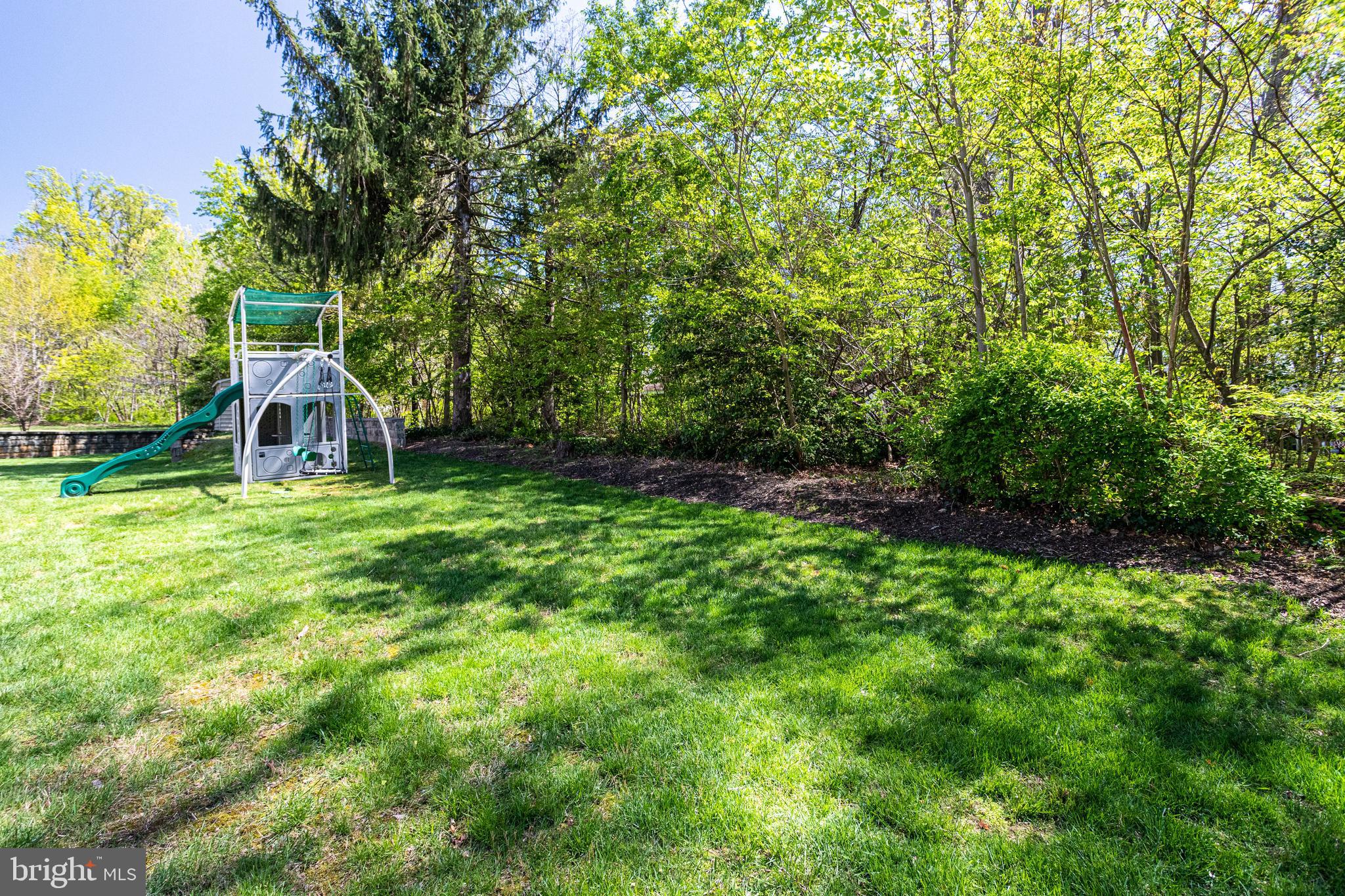 7111 Granberry Way Springfield, VA 22151 - Photo 75 of 84 Tree-lined shaded yard