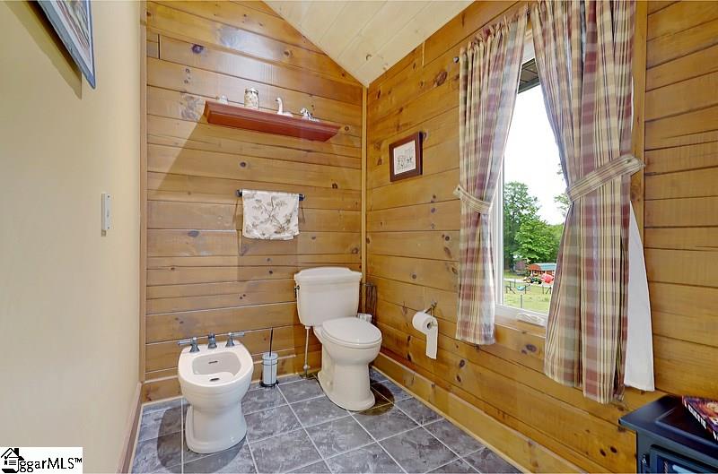 169 Berry Road Pelzer, SC 29669 - Photo 20 of 36 Gallery Image 20