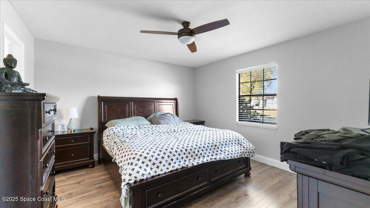 529 Wicker Road Southwest Palm Bay, FL 32908 - Photo 10 of 19 11-Master Bedroom