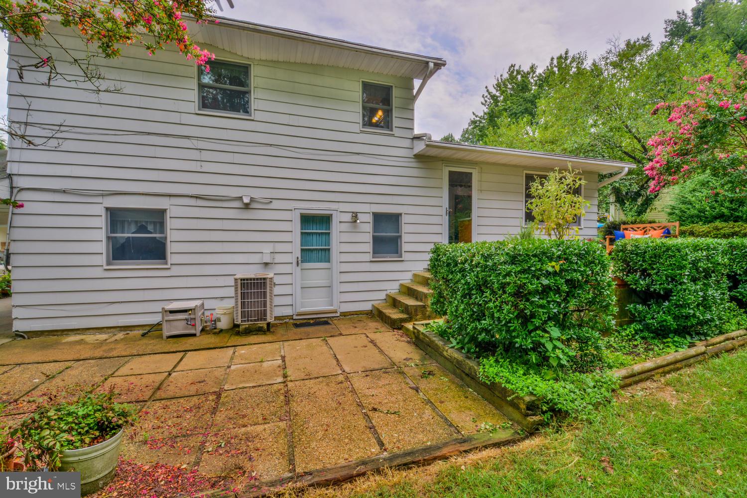 13 Sheridan Road Arnold, MD 21012 - Photo 35 of 37 Large patio off of lower level family room