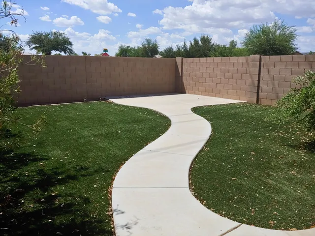 $1,795 | 1922 North 106th Lane, Avondale, AZ 85392