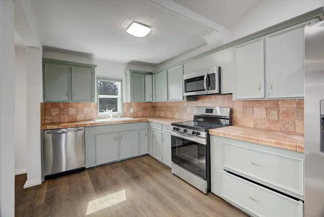 $159,900 | 158 North 7th Street, Trinity, TX 75862