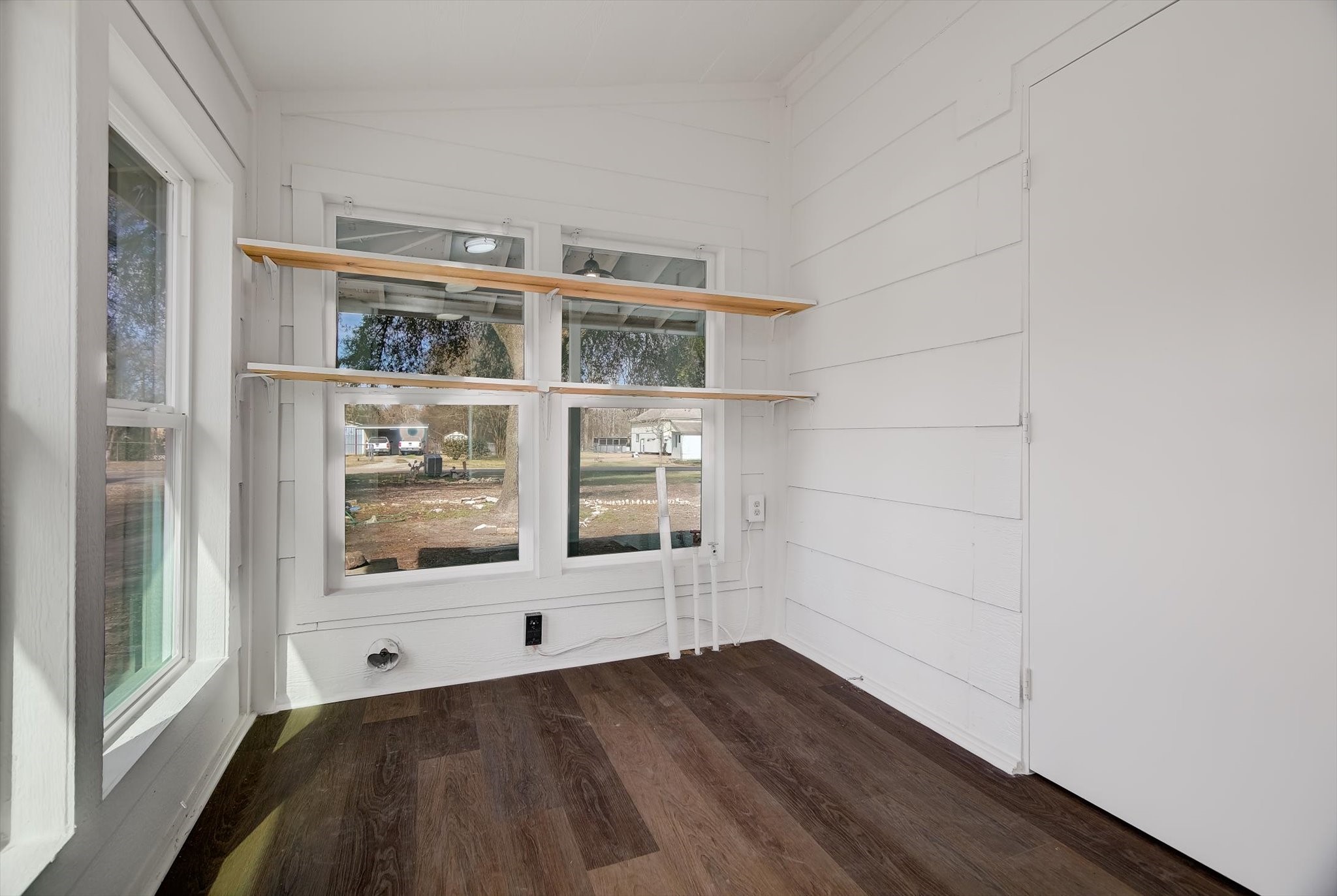 158 North 7th Street Trinity, TX 75862 - Photo 31 of 40 Utility room