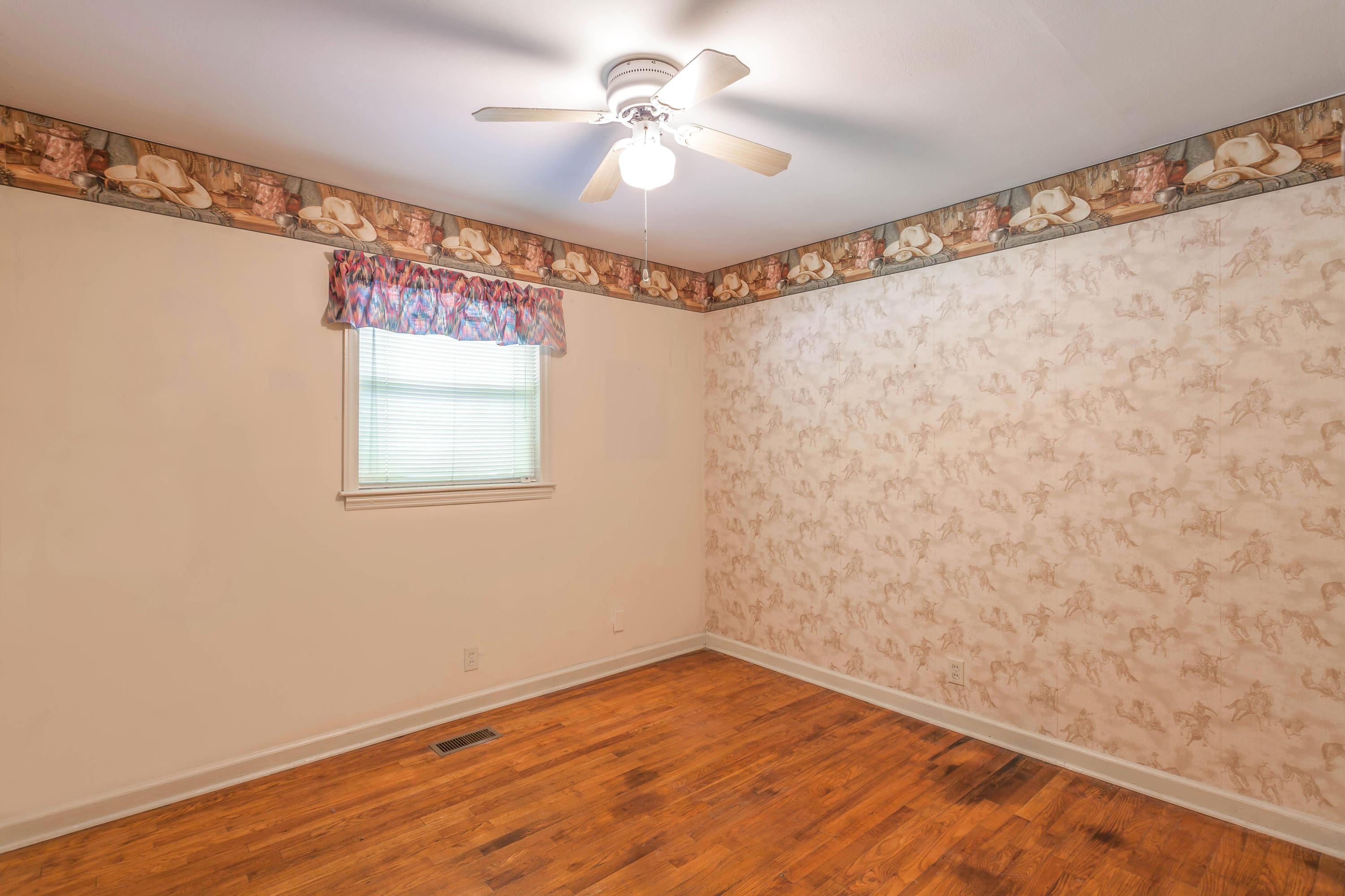 321 Proctor Road Rossville, GA 30741 - Photo 11 of 18 Bedroom 2