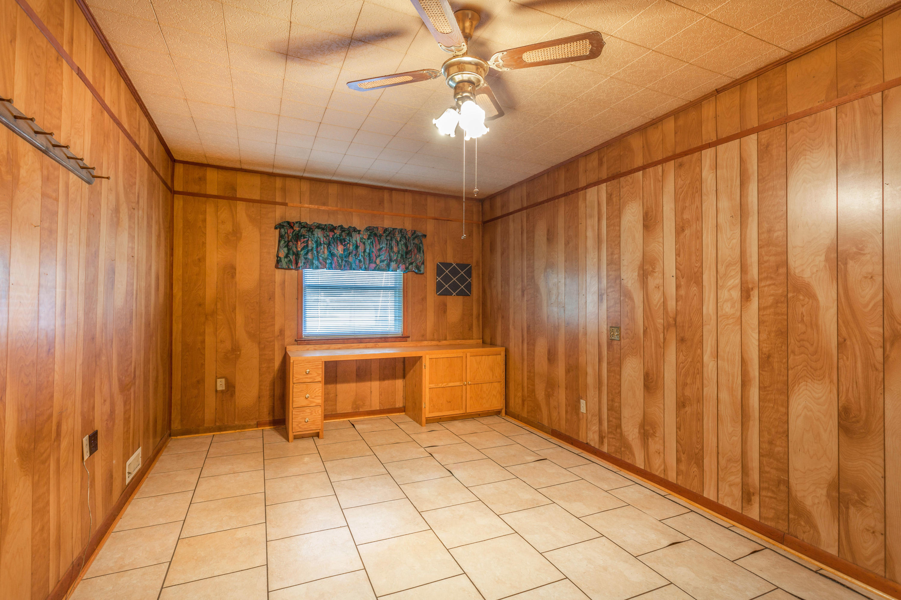 321 Proctor Road Rossville, GA 30741 - Photo 14 of 18 Office