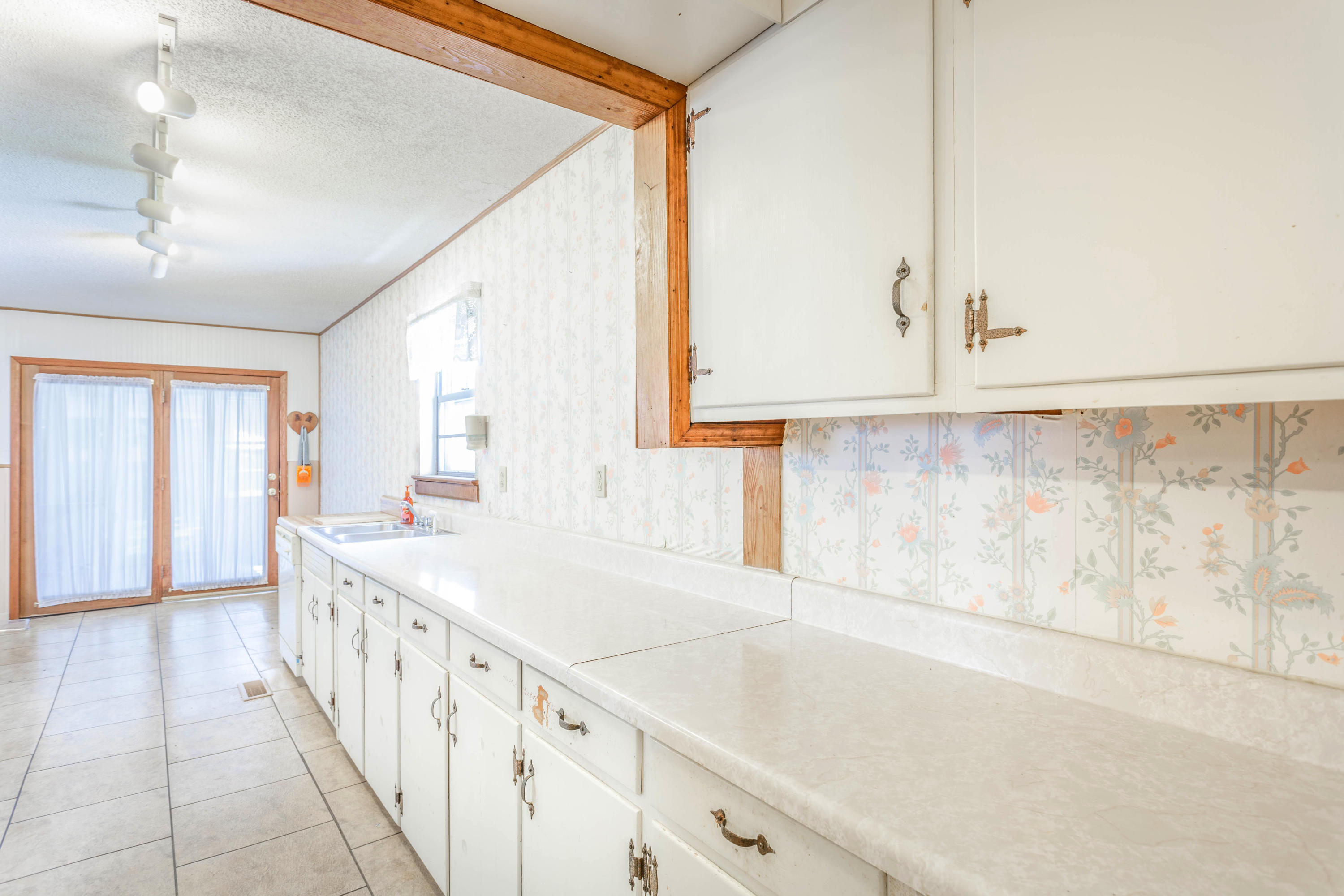 321 Proctor Road Rossville, GA 30741 - Photo 8 of 18 Kitchen 2