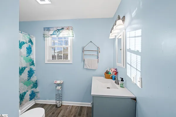 $125,000 | 38 South Greenwood Avenue, Ware Shoals, SC 29692