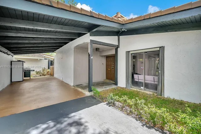 a view of empty room