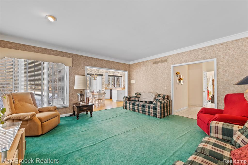 41450 Mission Lane Novi, MI 48167 - Photo 14 of 44