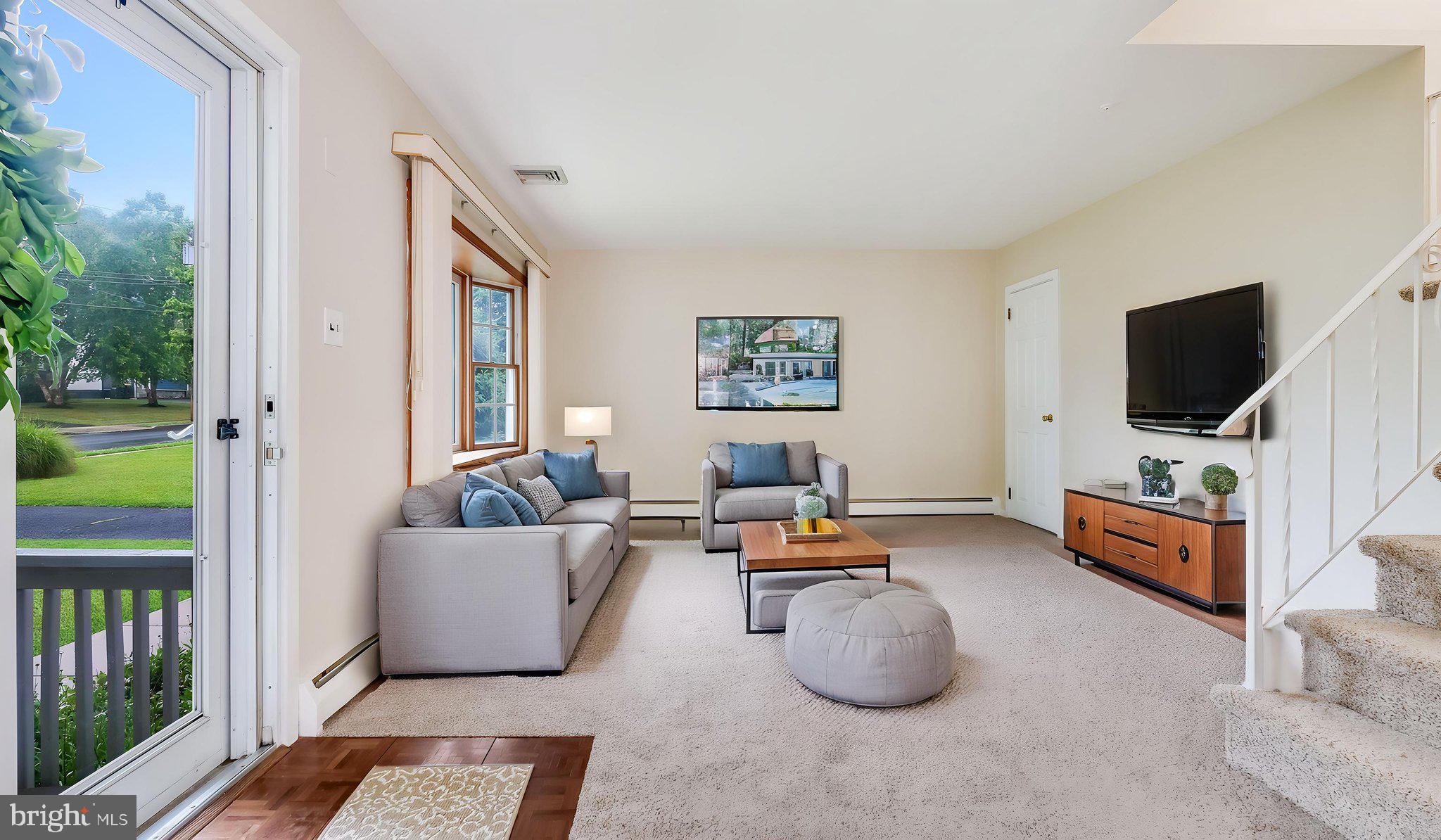 424 Mallard Road Hatboro, PA 19040 - Photo 7 of 34 Virtual Living Room-Main Floor