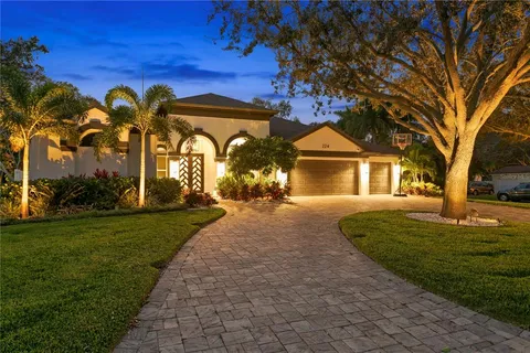 $2,200,000 | 224 Toledo Way Northeast, St. Petersburg, FL 33704