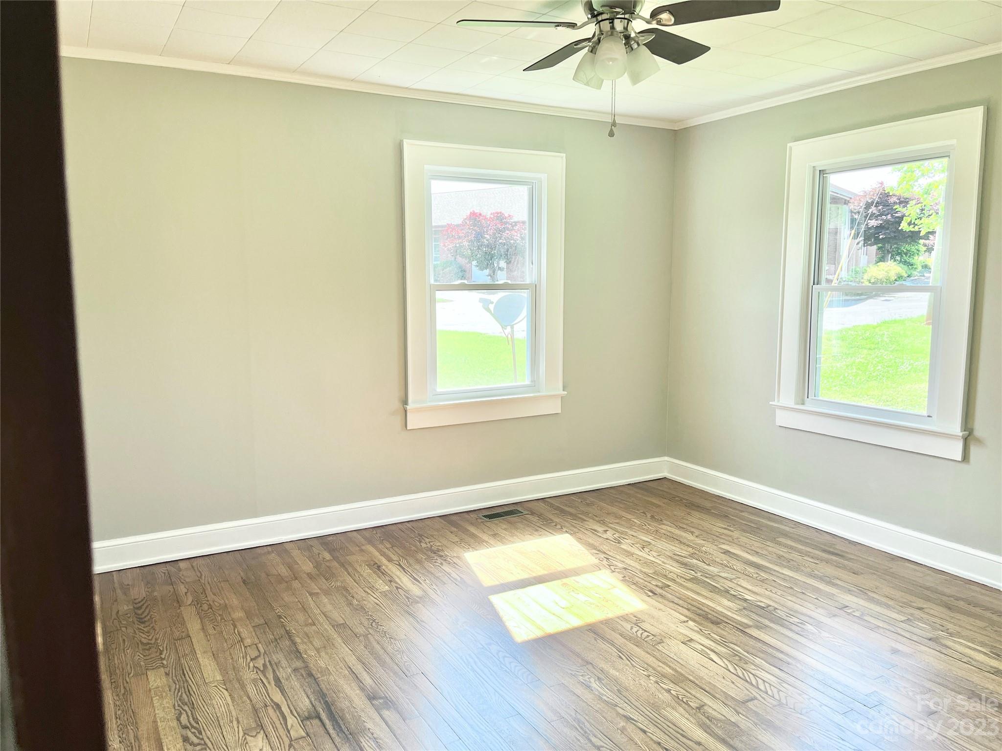 406 9th Street Southwest Conover, NC 28613 - Photo 16 of 23 Gallery Image 16