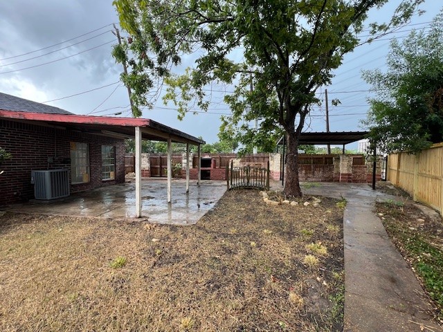11209 Verano Street Houston, TX 77029 - Photo 12 of 12 a view of a house with a yard