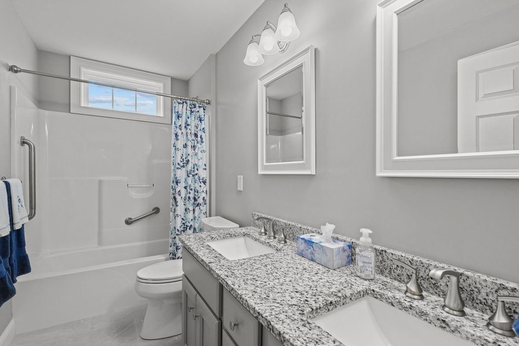 2 West Farm Road Smithfield, RI 02917 - Photo 30 of 43 2nd floor full bath