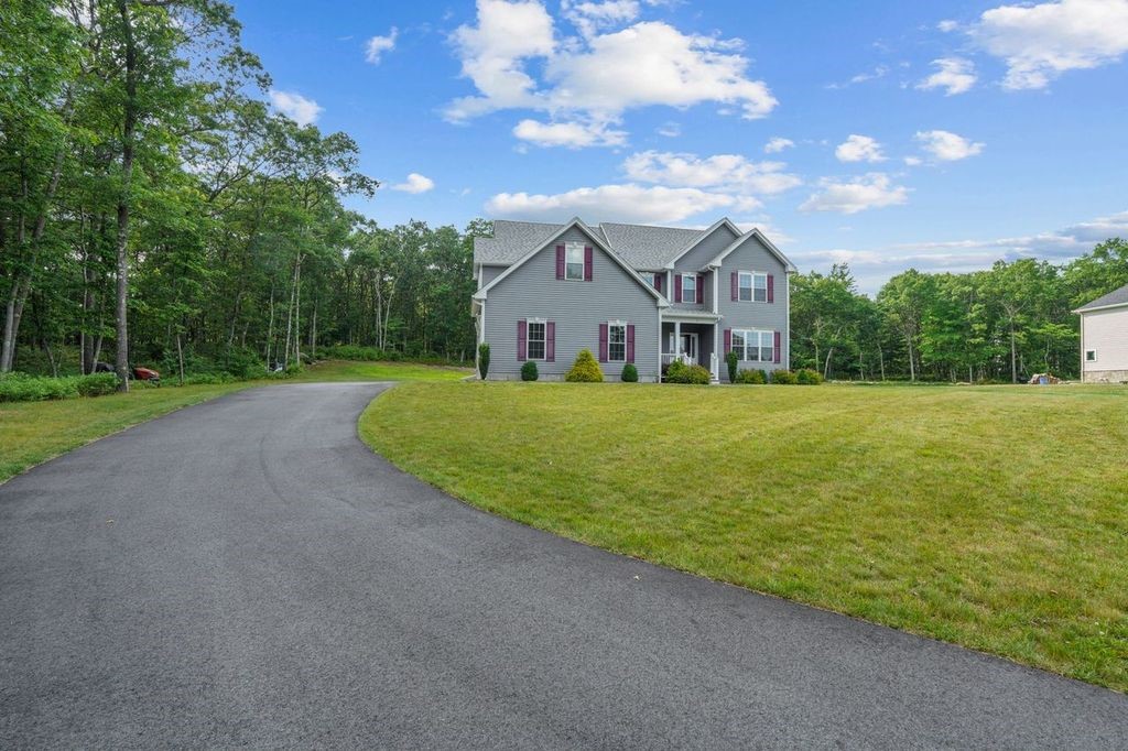 2 West Farm Road Smithfield, RI 02917 - Photo 3 of 43