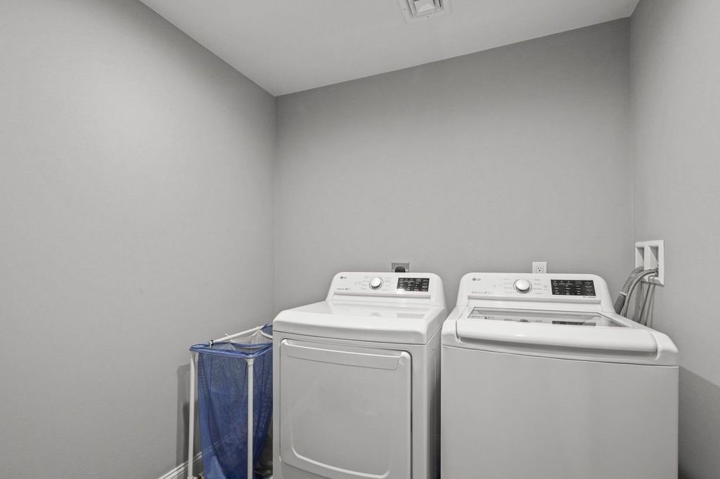 2 West Farm Road Smithfield, RI 02917 - Photo 37 of 43