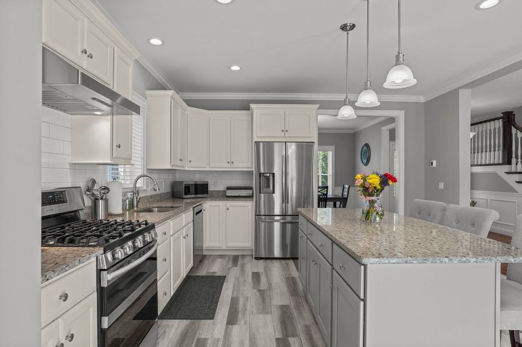 2 West Farm Road Smithfield, RI 02917 - Photo 7 of 43 kitchen