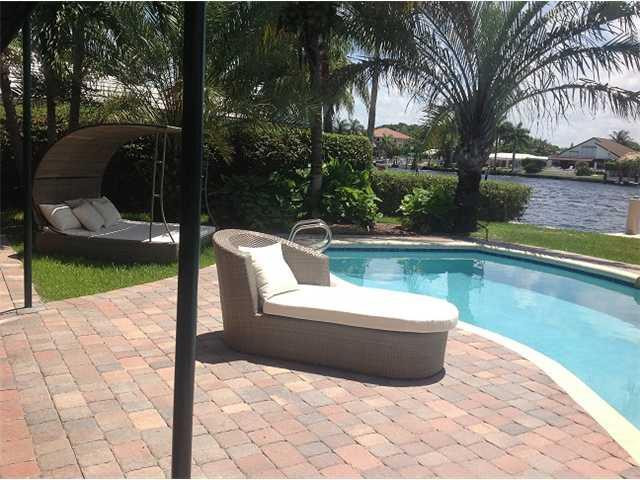 505 South Riverside Drive Pompano Beach, FL 33062 - Photo 1 of 20 Patio/Deck