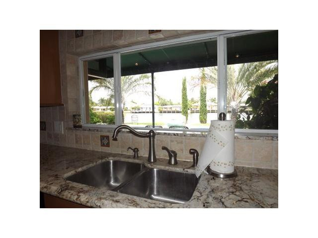 505 South Riverside Drive Pompano Beach, FL 33062 - Photo 11 of 20 Kitchen
