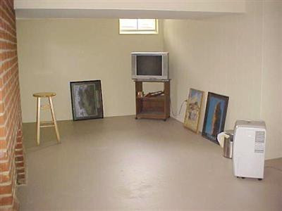 6079 Lexington Road Winchester, KY 40391 - Photo 32 of 51 Bonus room in basement. This room was us