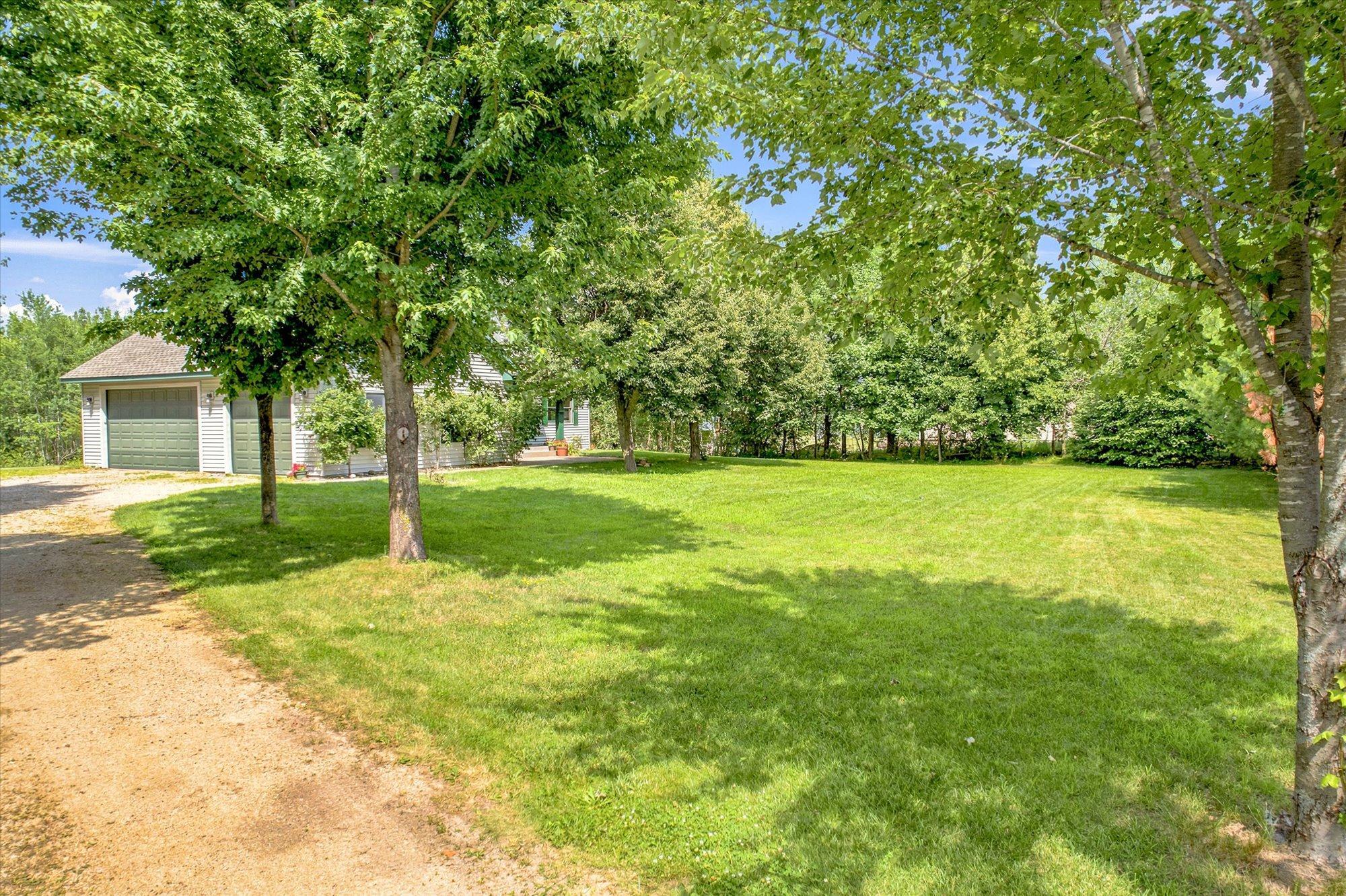 844 Moonbeam Road West Hudson, WI 54016 - Photo 3 of 64