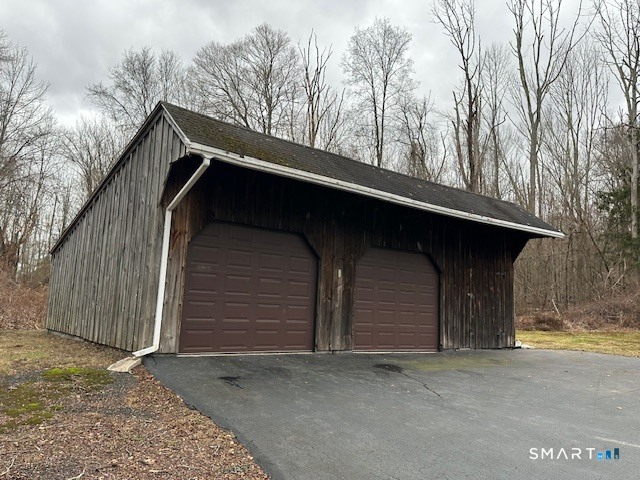 609 Water Street Canterbury, CT 06331 - Photo 24 of 27 a house with a outdoor space