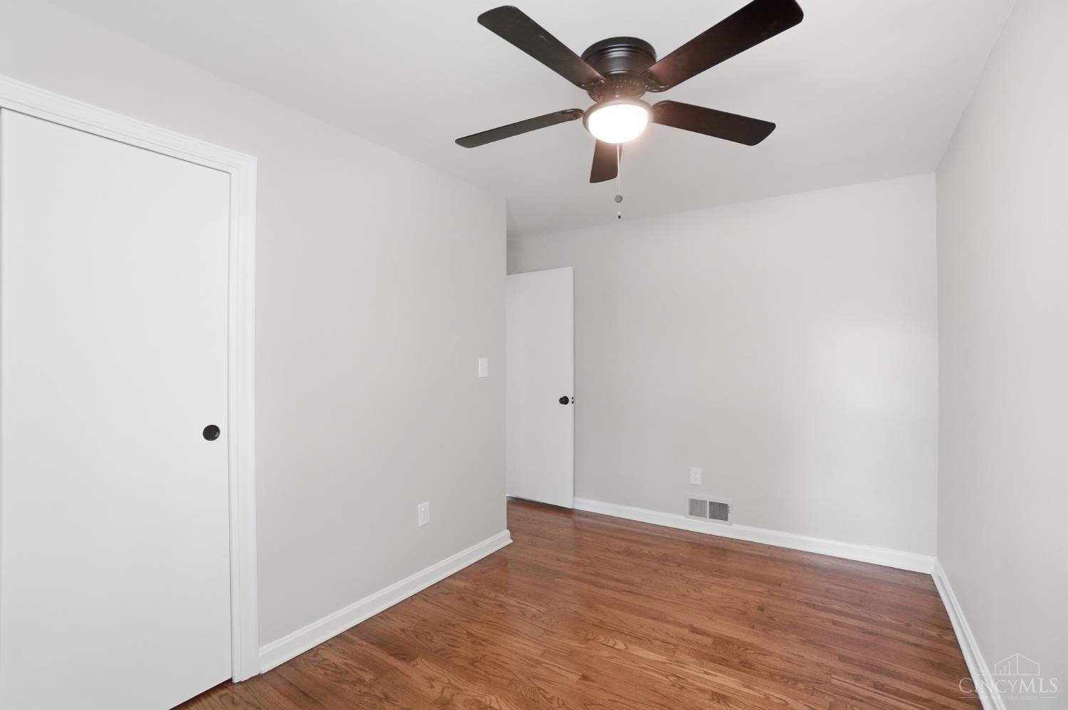 9808 Daly Road Cincinnati, OH 45231 - Photo 23 of 39