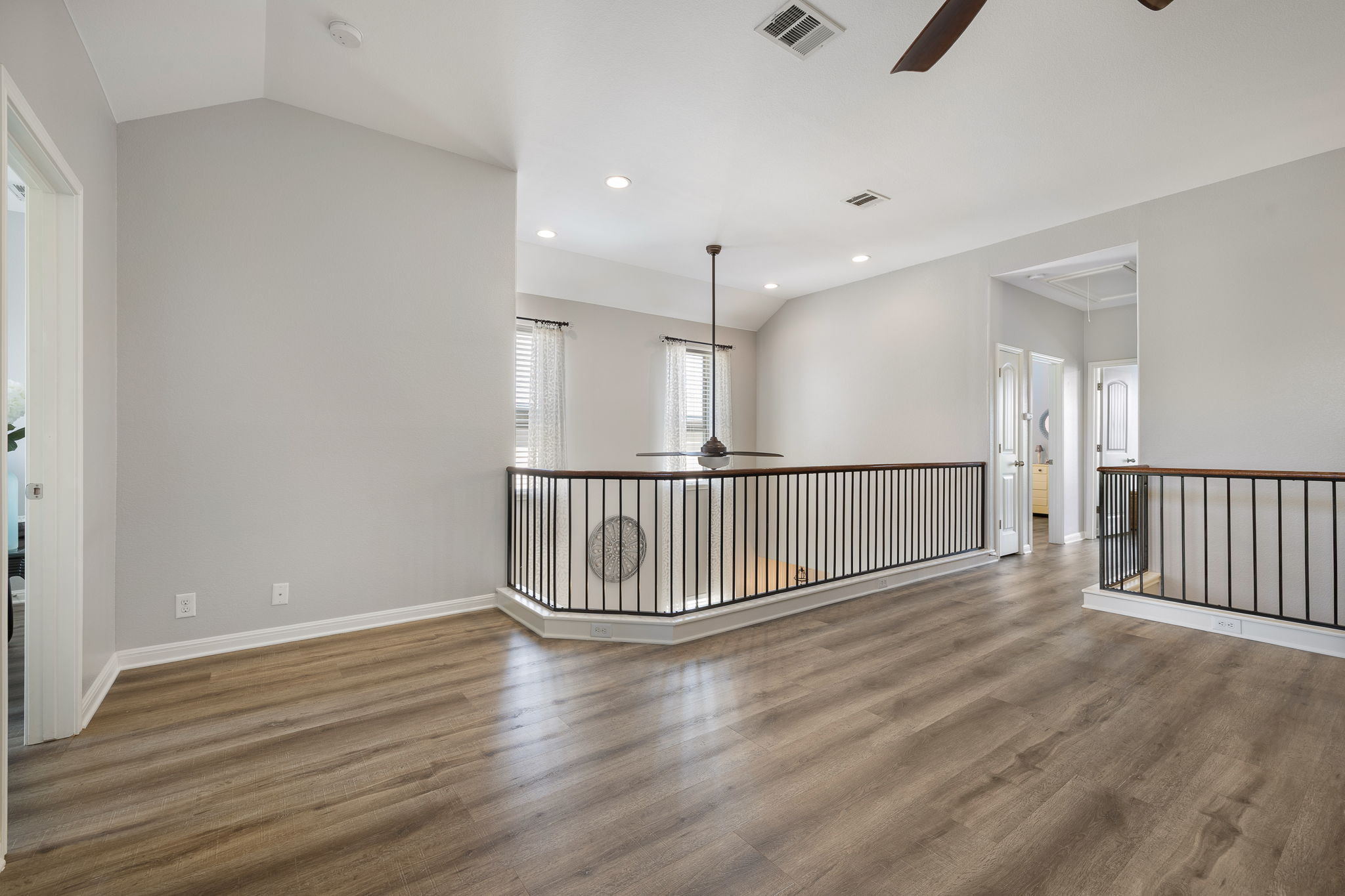 14001 Avery Ranch Boulevard, Unit 1703 Austin, TX 78717 - Photo 18 of 34 Loft Area - Second Level