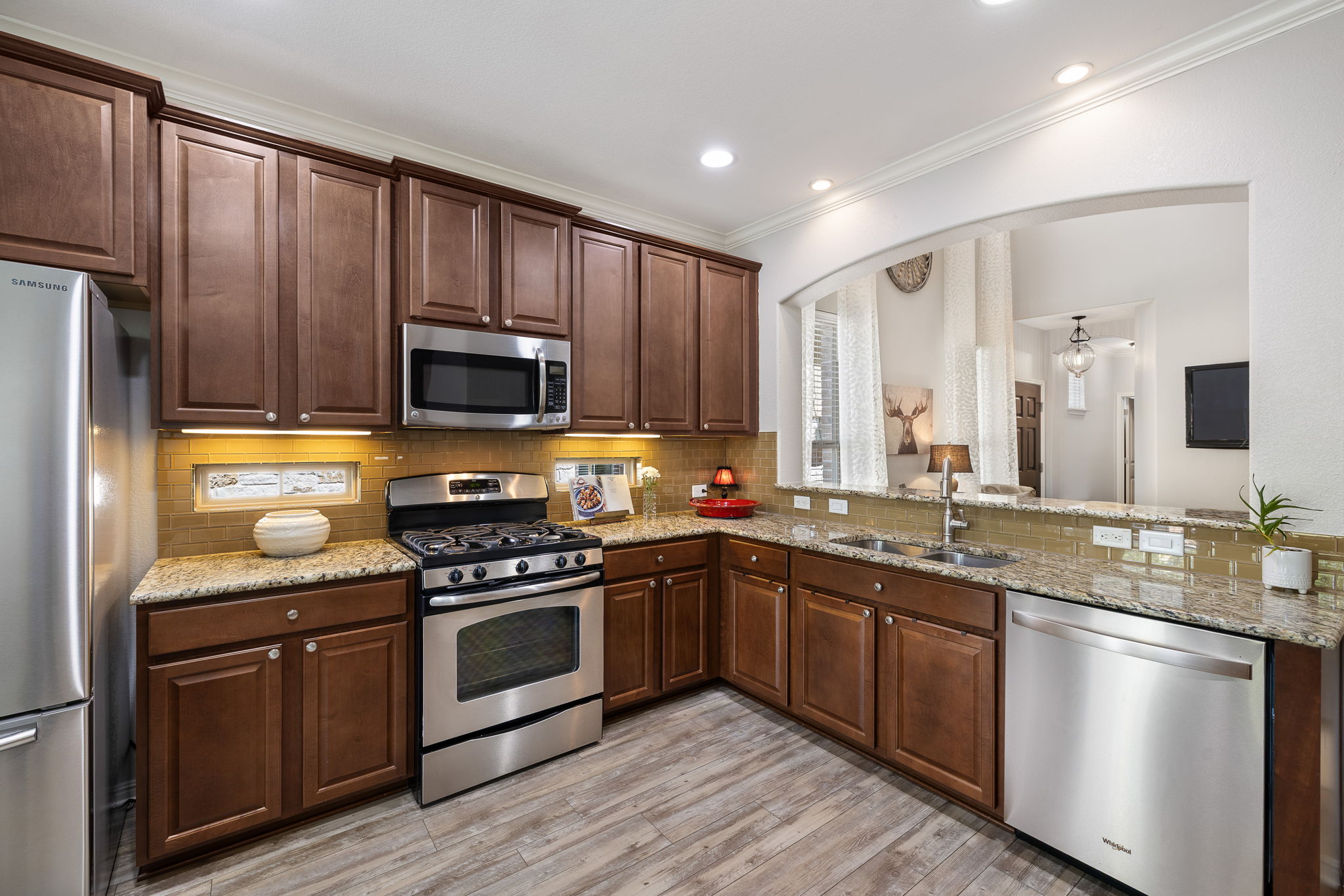 14001 Avery Ranch Boulevard, Unit 1703 Austin, TX 78717 - Photo 9 of 34 Kitchen