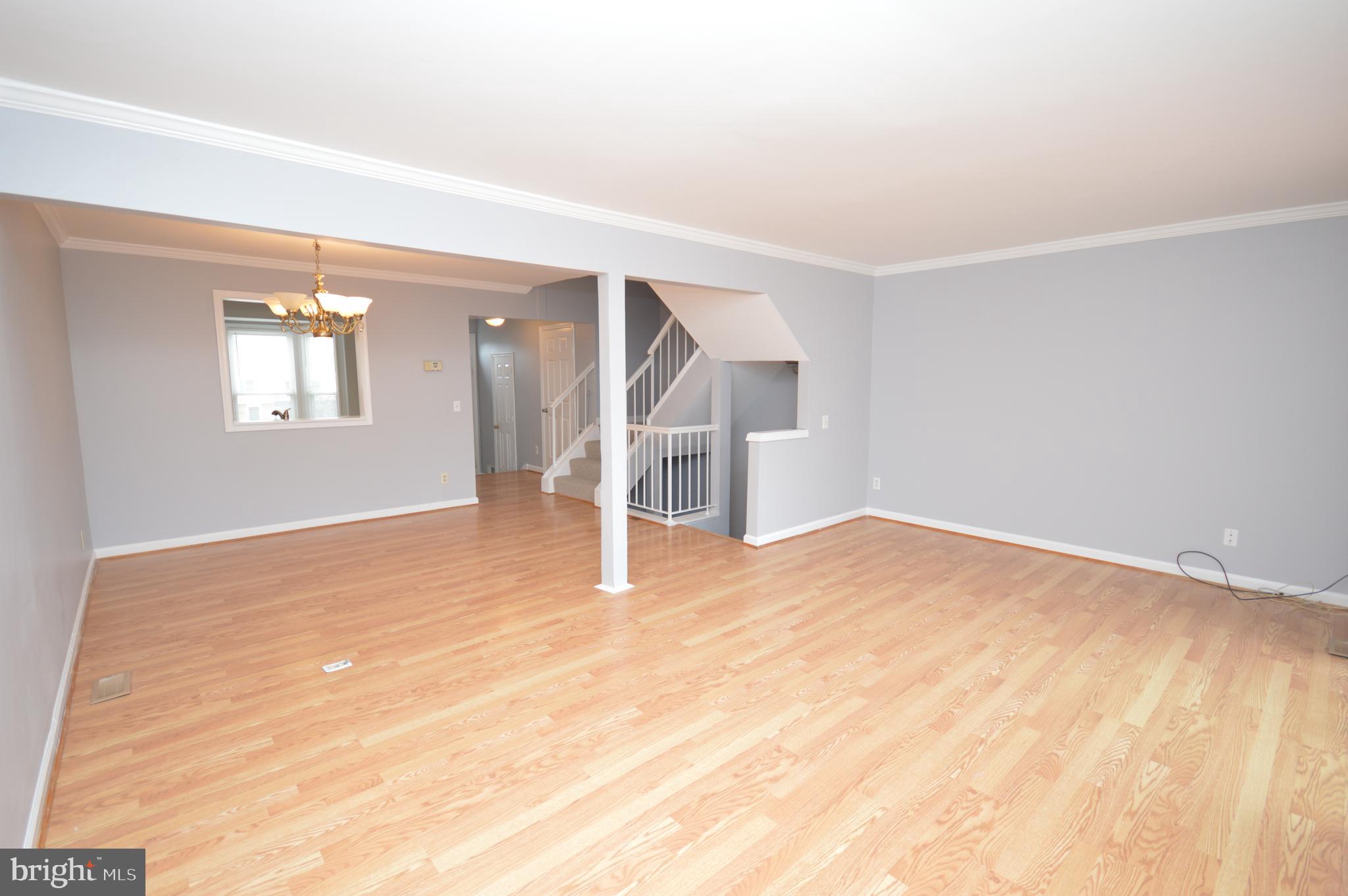 102 Harrogate Road Fredericksburg, VA 22406 - Photo 16 of 41 Living and dining room