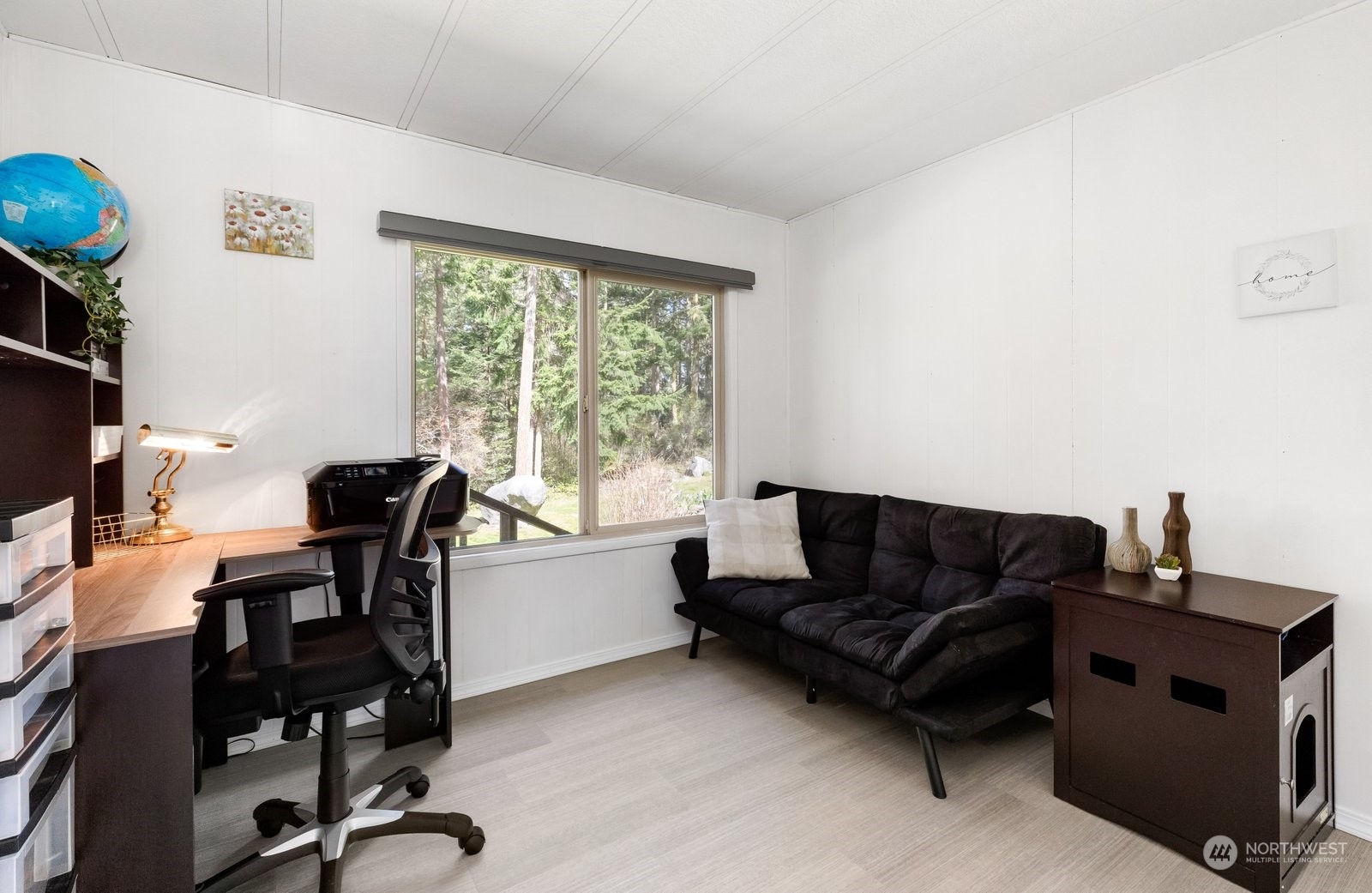 1742 Harns Road Oak Harbor, WA 98277 - Photo 28 of 37 a living room with furniture and a window