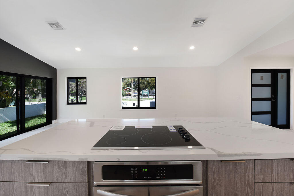 7230 Northwest 4th Avenue Boca Raton, FL 33487 - Photo 23 of 49 AIP_3146