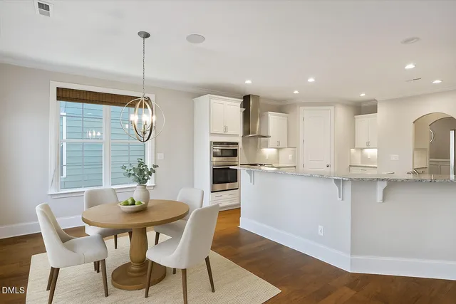 $1,100,000 | 1917 Edgelake Place, Cary, NC 27519