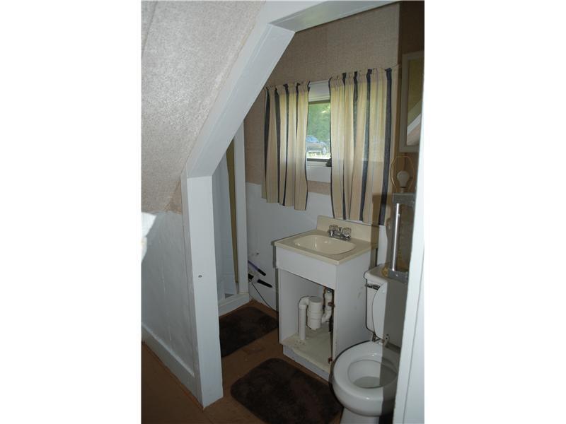 55 Water Street Castine, ME 04421 - Photo 10 of 12 Bathroom.