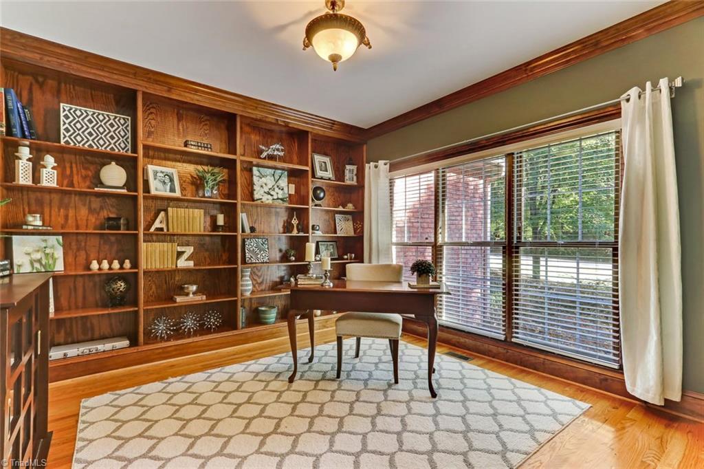 4905 Leadenhall Road Oak Ridge, NC 27310 - Photo 3 of 30