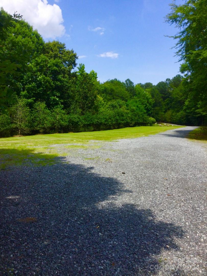 18330 McKee Road Charlotte, NC 28278 - Photo 12 of 34