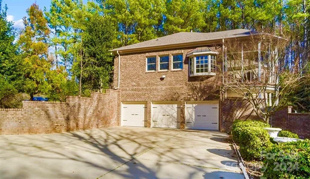 18330 McKee Road Charlotte, NC 28278 - Photo 26 of 34