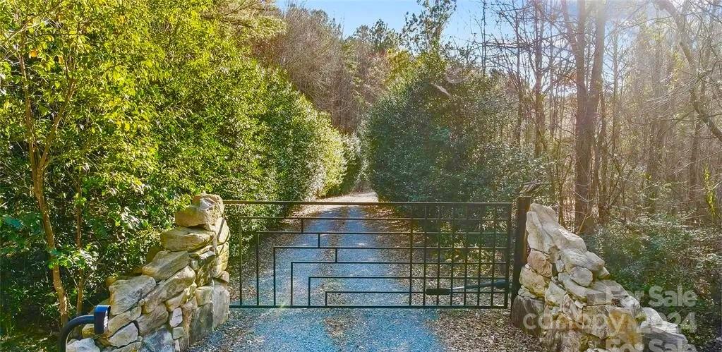 18330 McKee Road Charlotte, NC 28278 - Photo 30 of 34