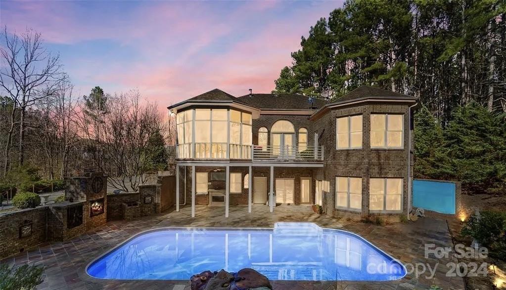 18330 McKee Road Charlotte, NC 28278 - Photo 10 of 34