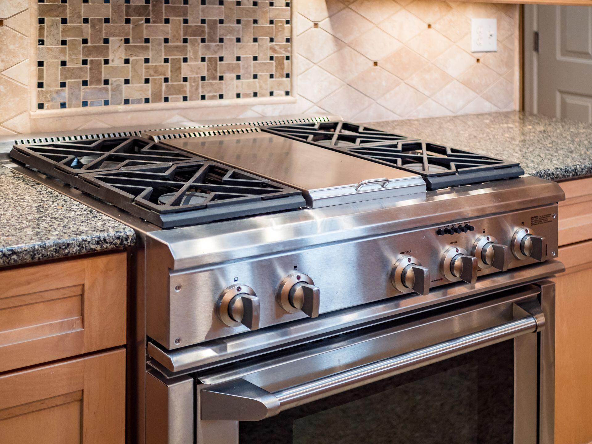 2080 Chardon Road Columbus, OH 43220 - Photo 23 of 115 Kitchen
