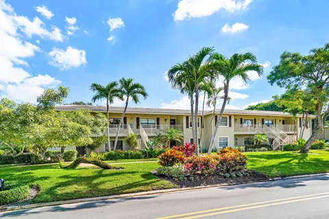 $119,900 | 3 Stratford Drive East, Unit B, Boynton Beach, FL 33436