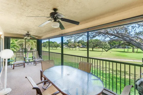 $119,900 | 3 Stratford Drive East, Unit B, Boynton Beach, FL 33436