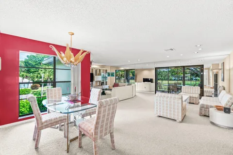 $119,900 | 3 Stratford Drive East, Unit B, Boynton Beach, FL 33436