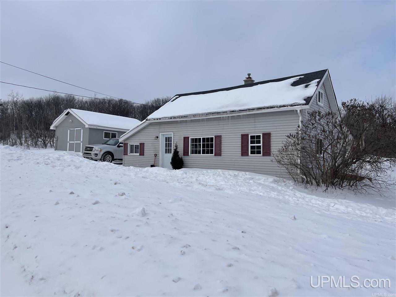 136 Cambria Road Negaunee, MI 49866 - Photo 1 of 29